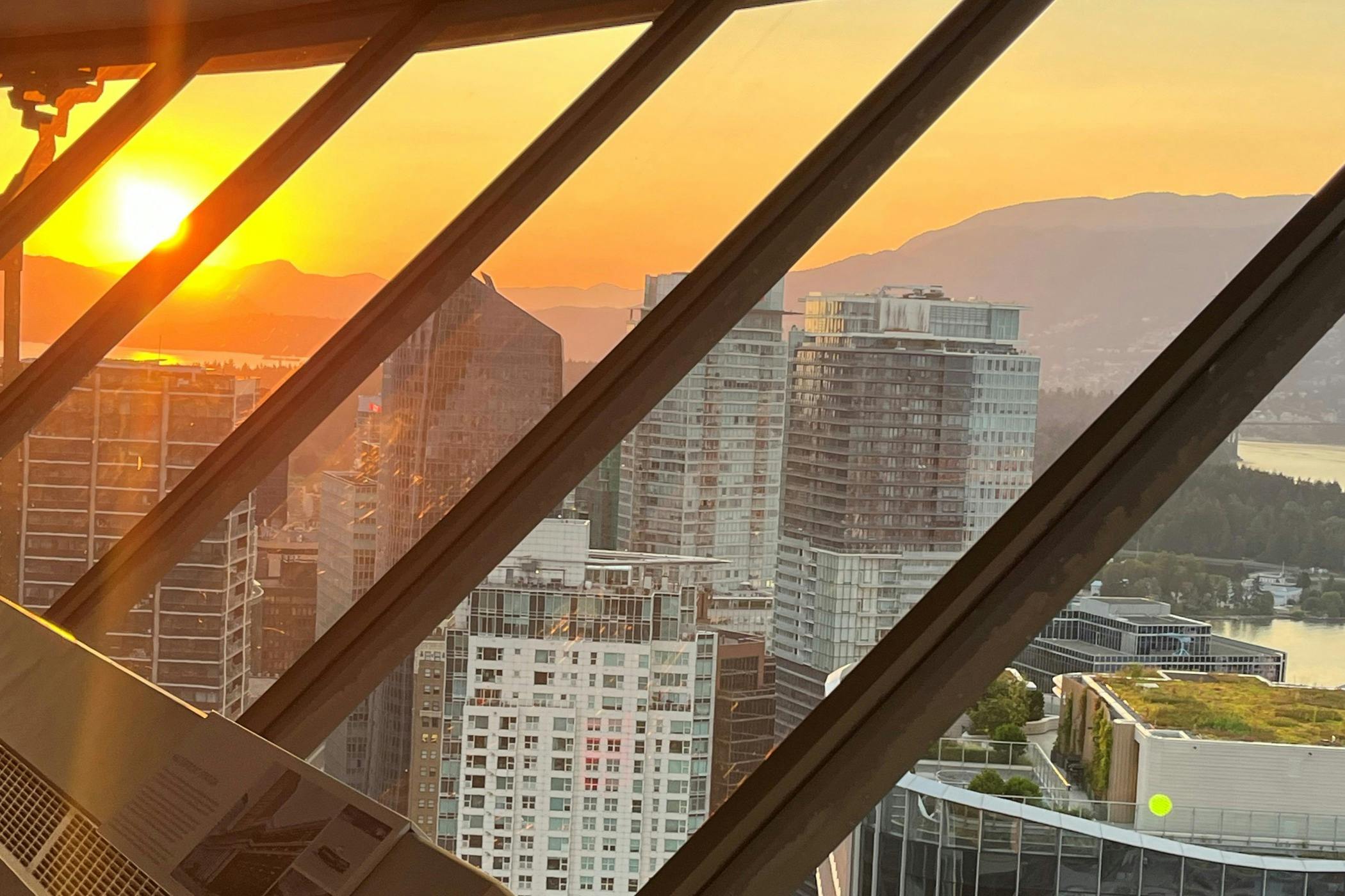 Vancouver Lookout: The Sunset Experience 3