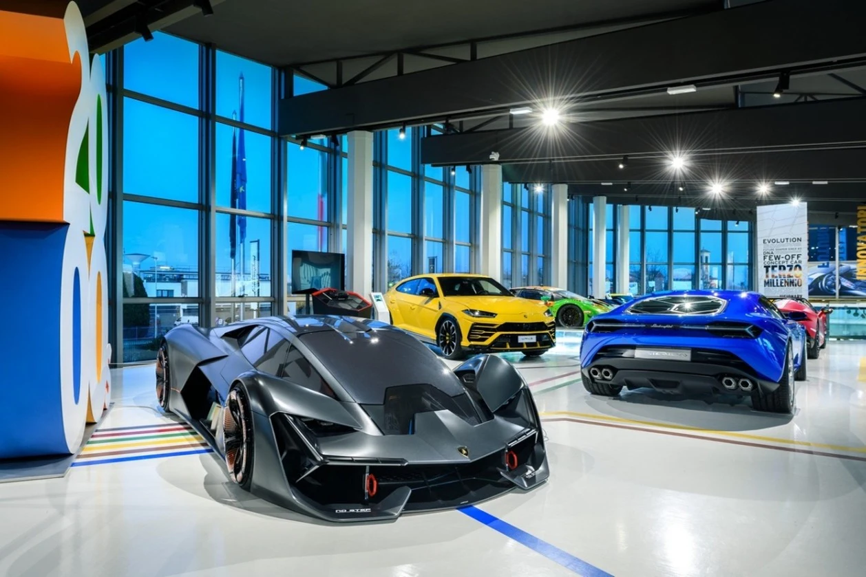 Museus Automobili Lamborghini, Ferruccio Lamborghini, Ferrari e Enzo Ferrari