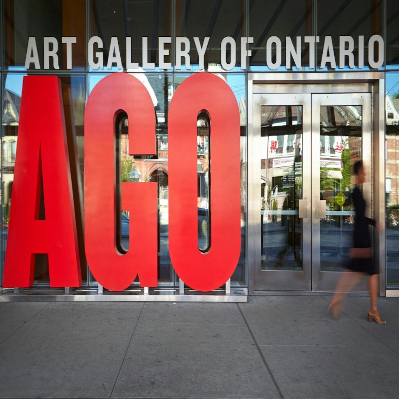 Galería de Arte de Ontario: Sáltate la cola - Alojamientos en Toronto