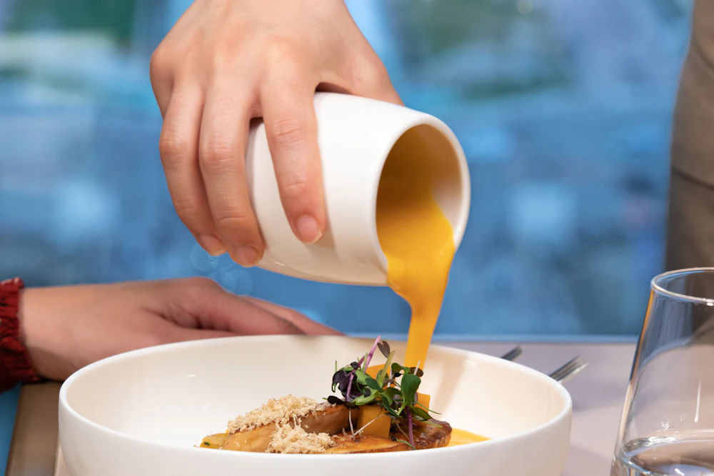 Eiffel Tower: Meal at Madame Brasserie — Passes  in Paris