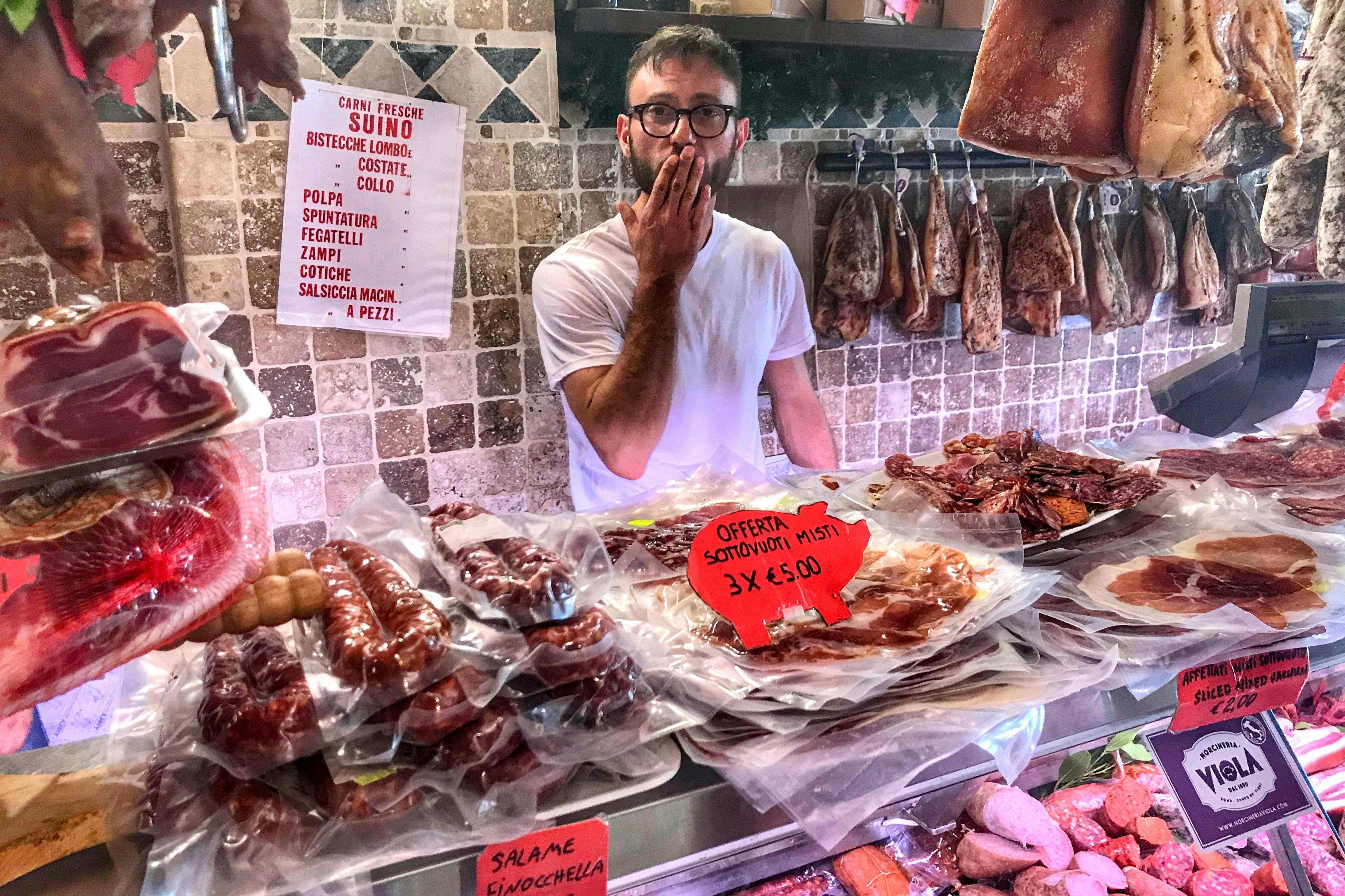 Οικογενειακός κρεοπώλης εδώ και πολλές γενιές