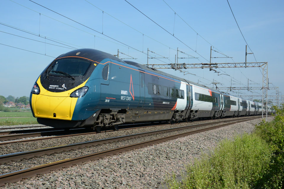 Avanti train