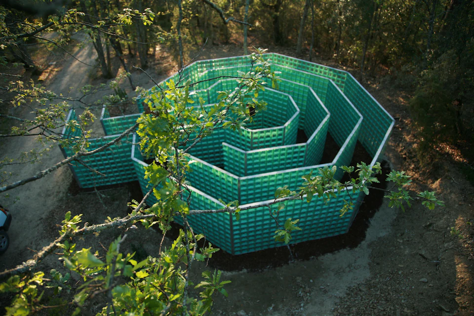 Labyrinth by Jeff Saward (UK)