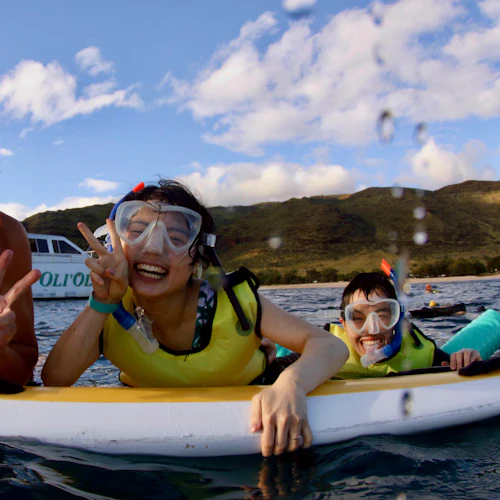 Kapolei: Morning Dolphin Watching Cruise + Snorkeling + Lunch + Drinks