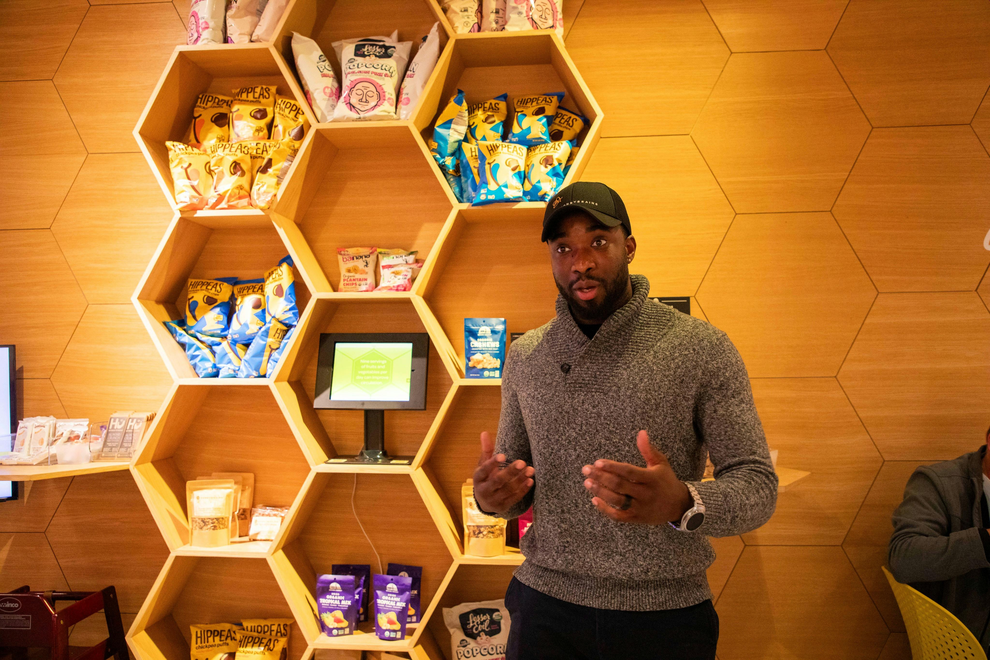 Příležitosti učit se od našich místních partnerů.