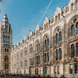 Utanför naturhistoriska museet