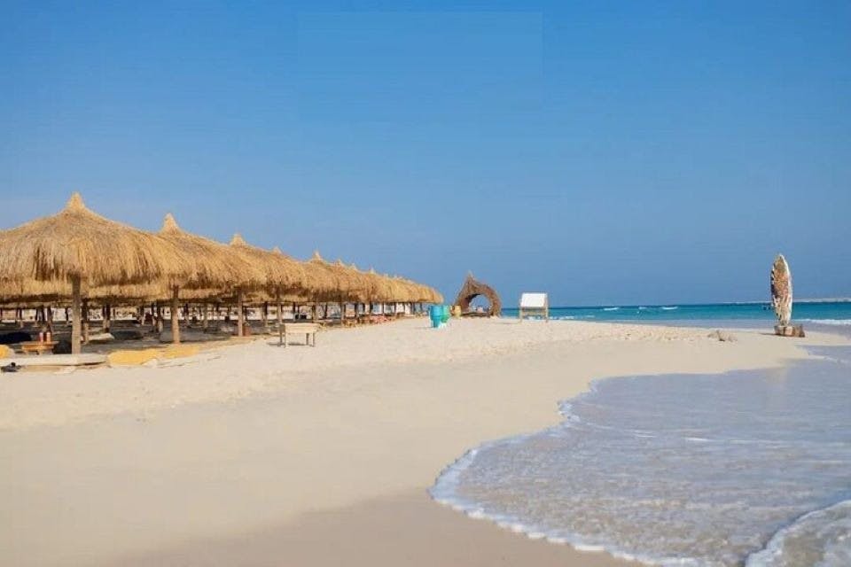 Hula Hula Island Snorkeling Sea Trip Full Day & Lunch - Hurghada