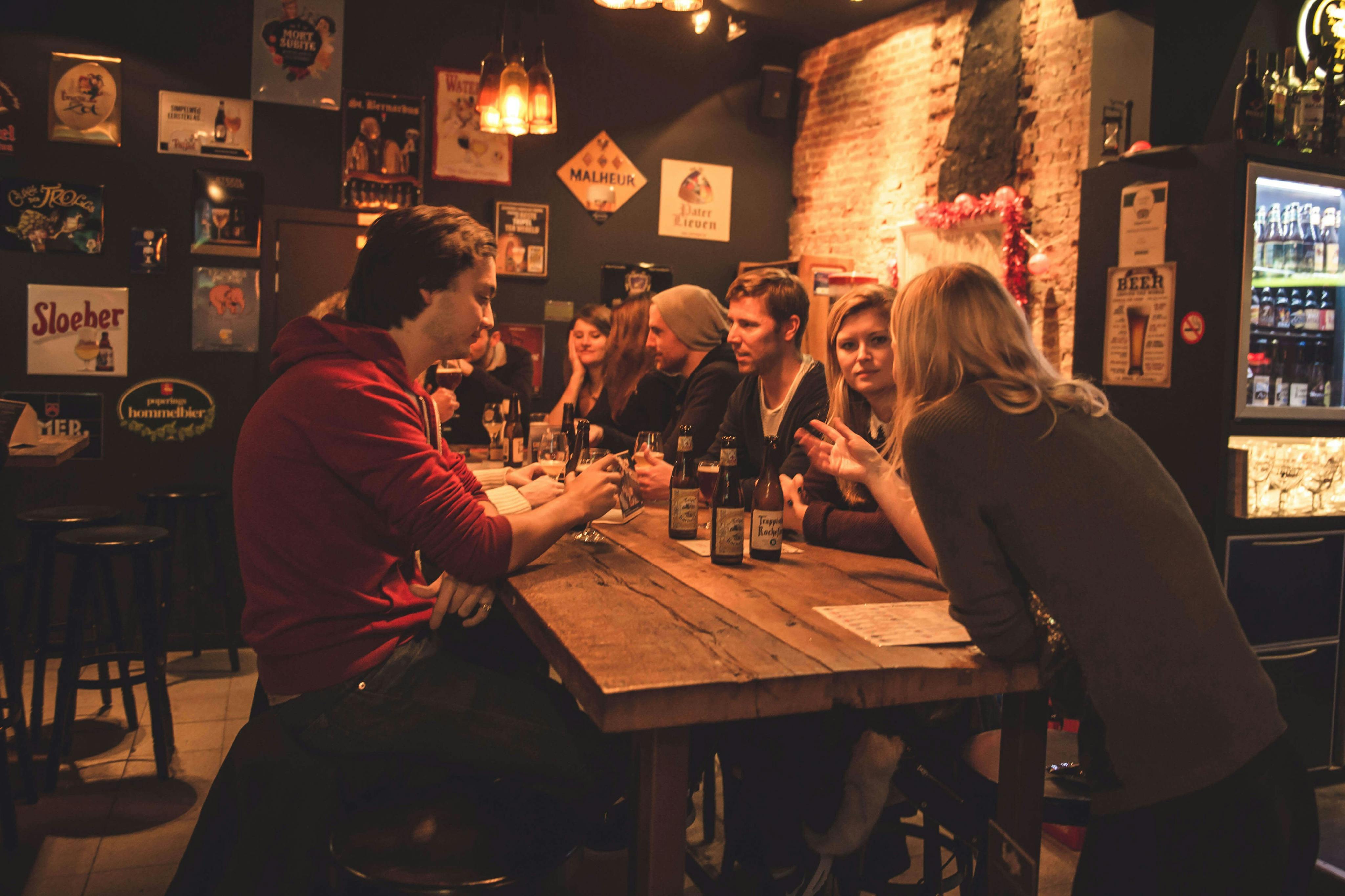 Liselot, founder of BeerSecret, is talking to clients.