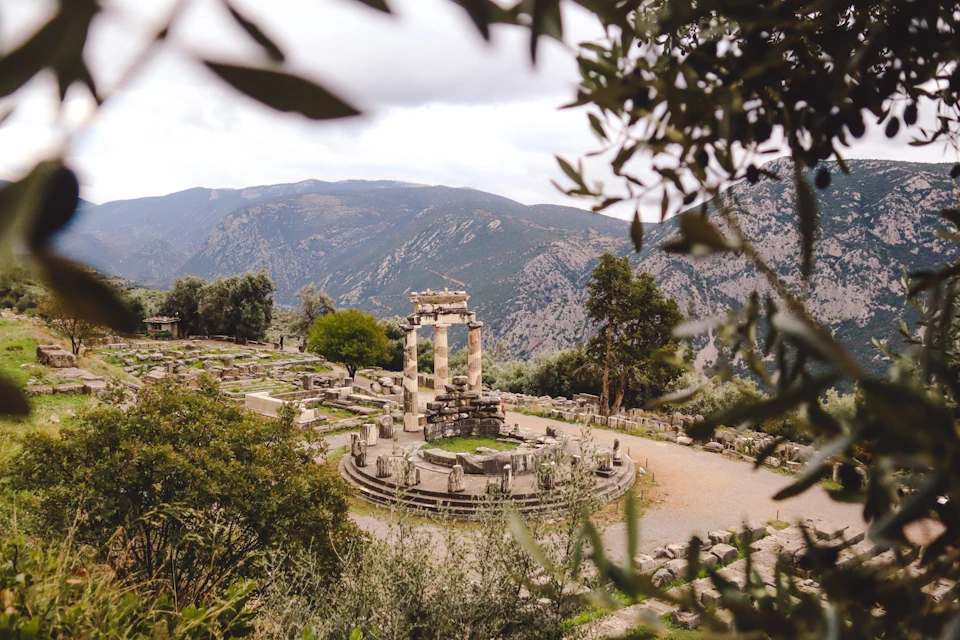 The temple of Athena Pronaia