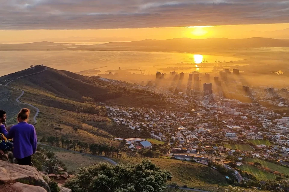 Lions Head sunrise over the city
