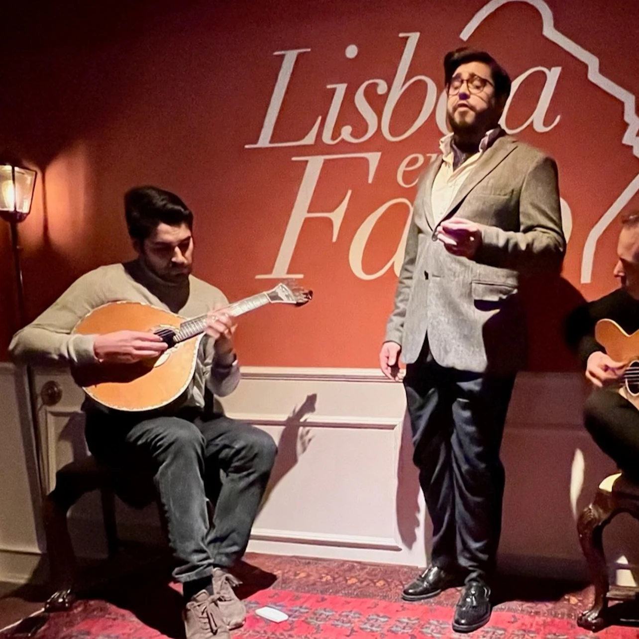 Lisbon: Fado Show at Lisboa em Fado + Port Wine in Lisbon β Tiqets