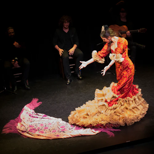 Teatro Triana, Sevilha: Show de Flamenco - Photo 3