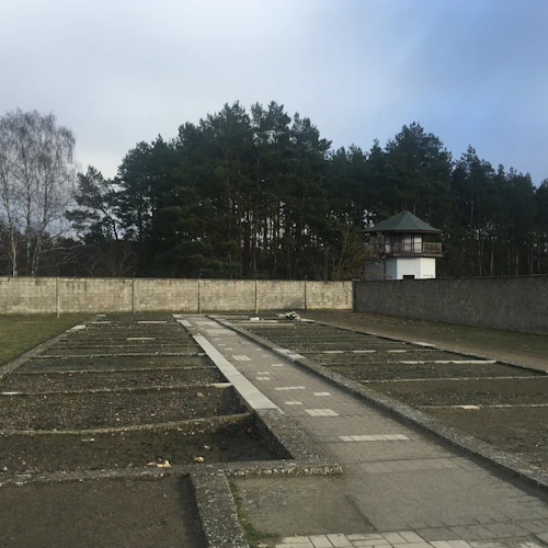 Sachsenhausen: Small Group Tour + Transport from Berlin - Photo 8