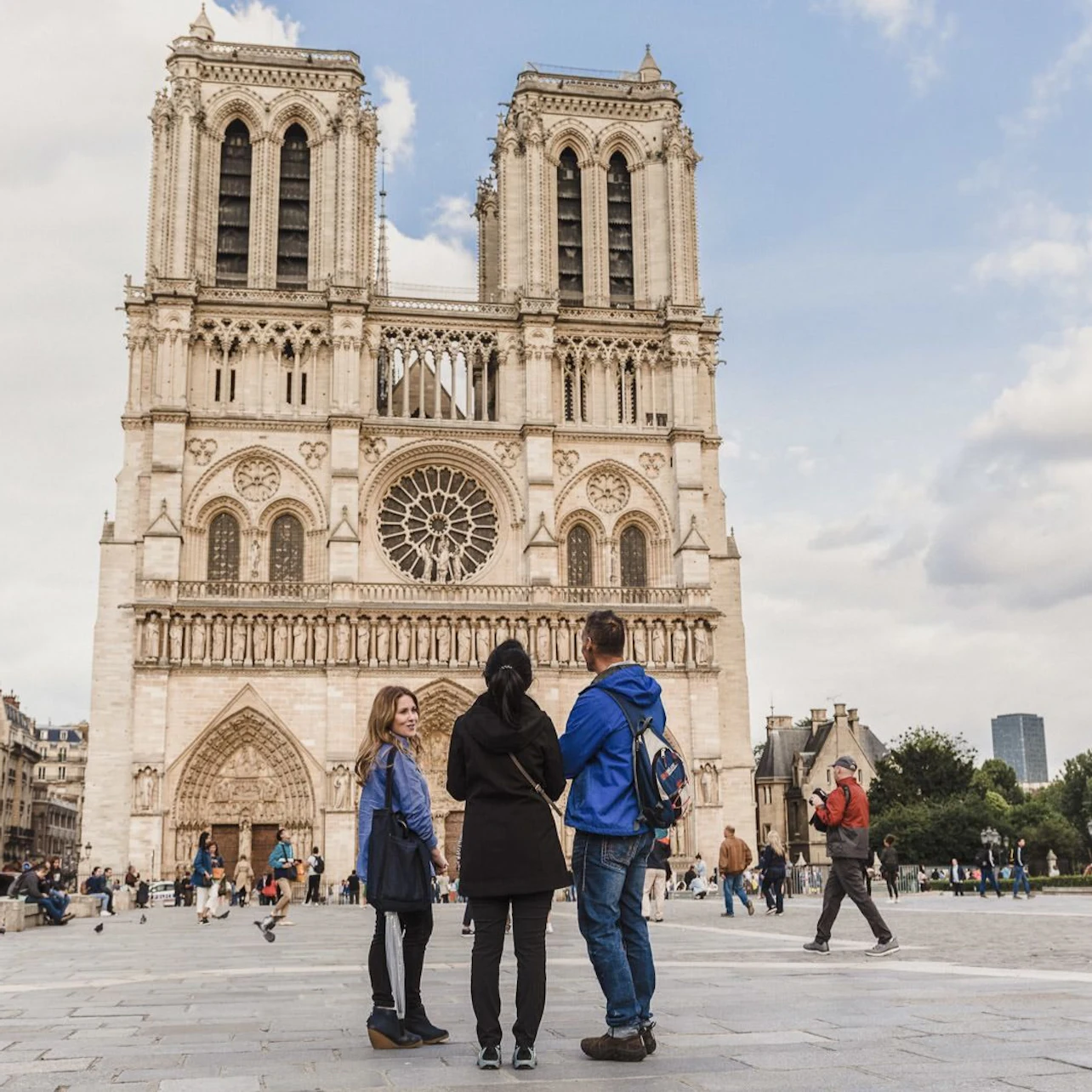 Notre-Dame Cathedral of Paris & Île de la Cité: Small Group Guided Walking Tour