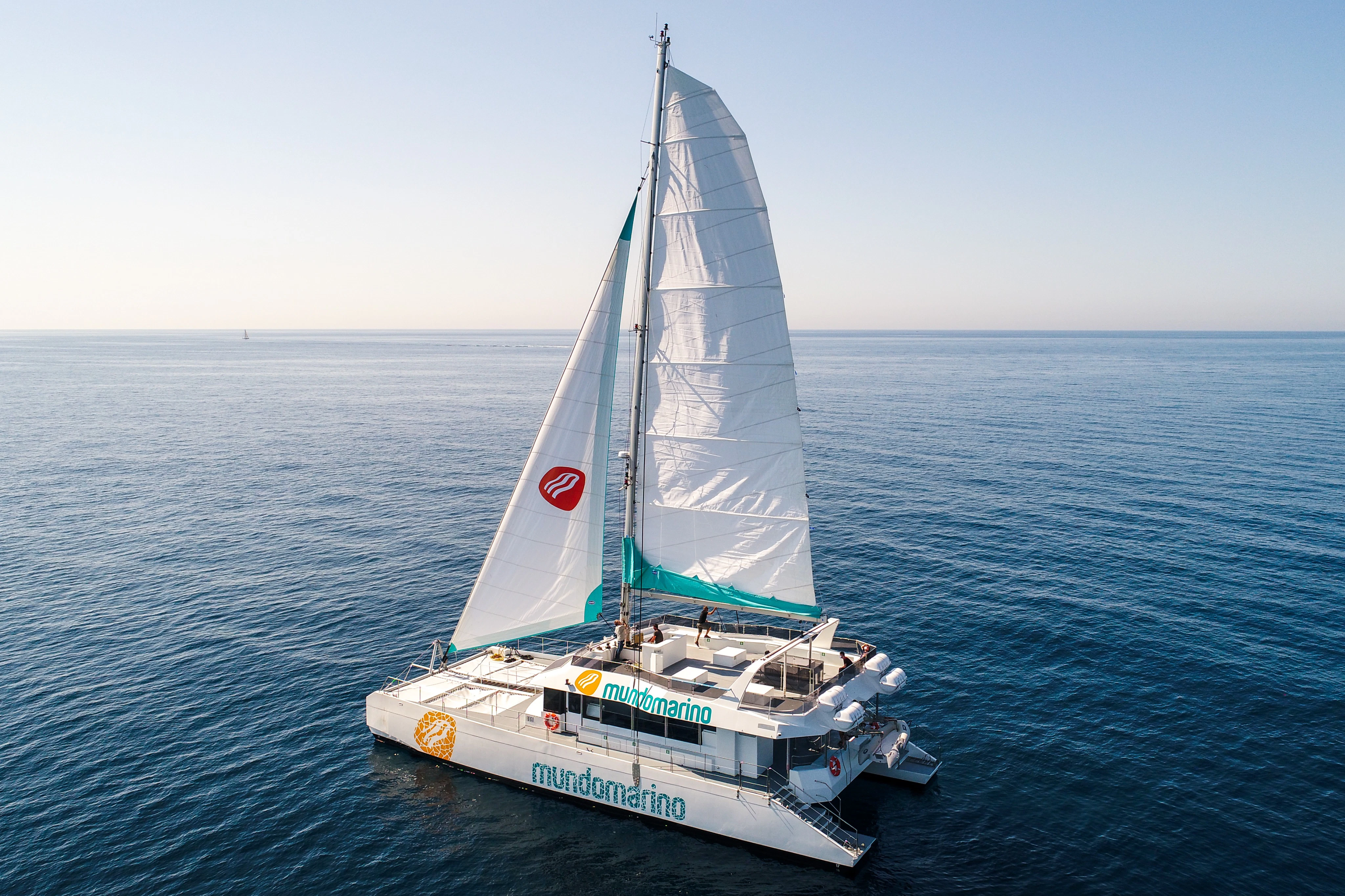 Malaga: Sunset Catamaran Cruise + Drink