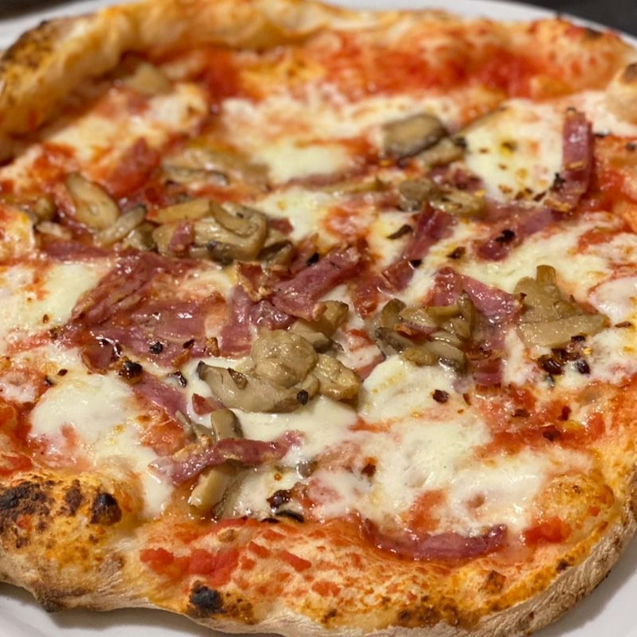 Aula de 1 hora em Roma para fazer pizza - Acomodações em Roma