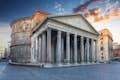 Čelní fasáda Pantheonu