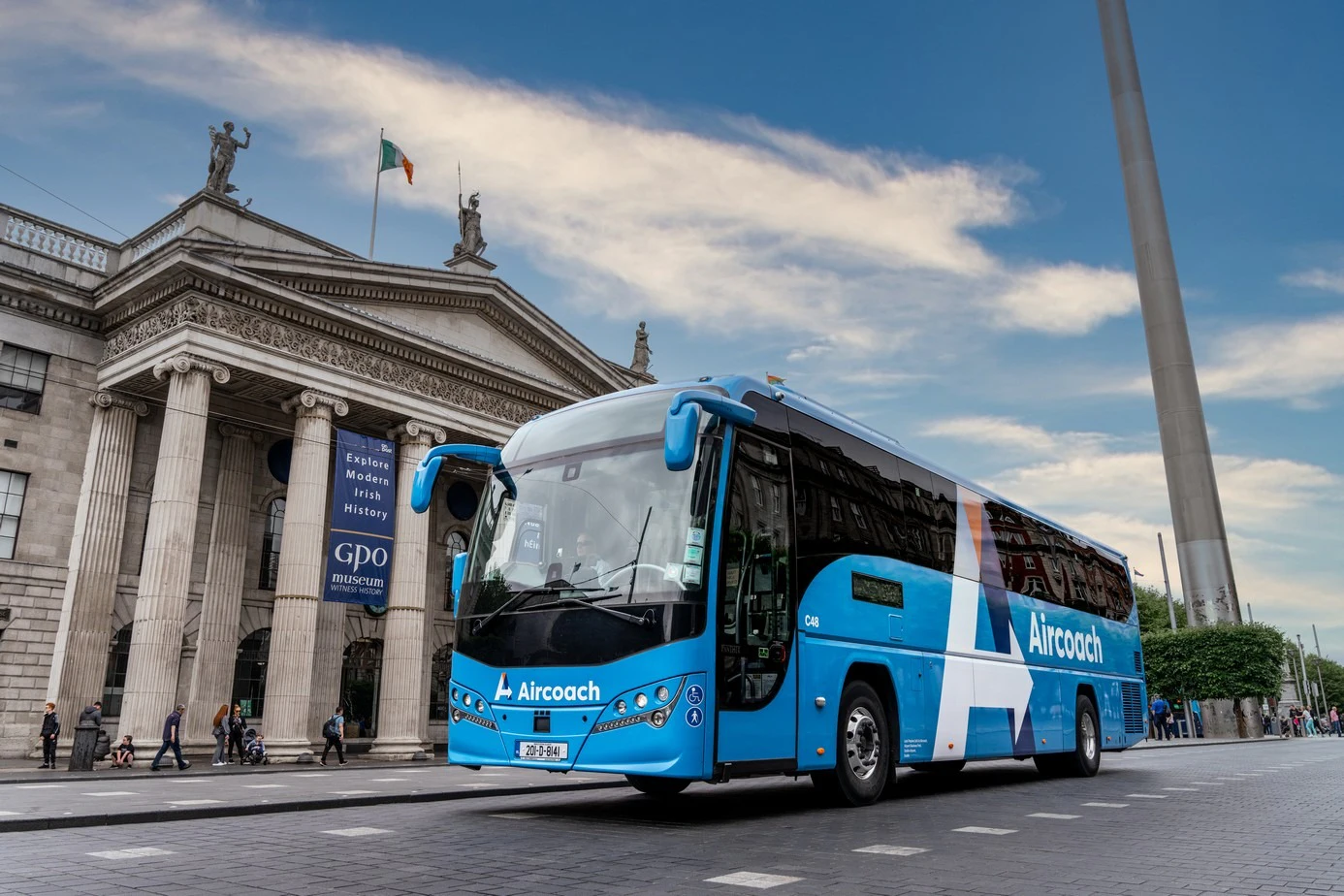 Dublin: Bus To/From Dublin Airport T1 and Belfast