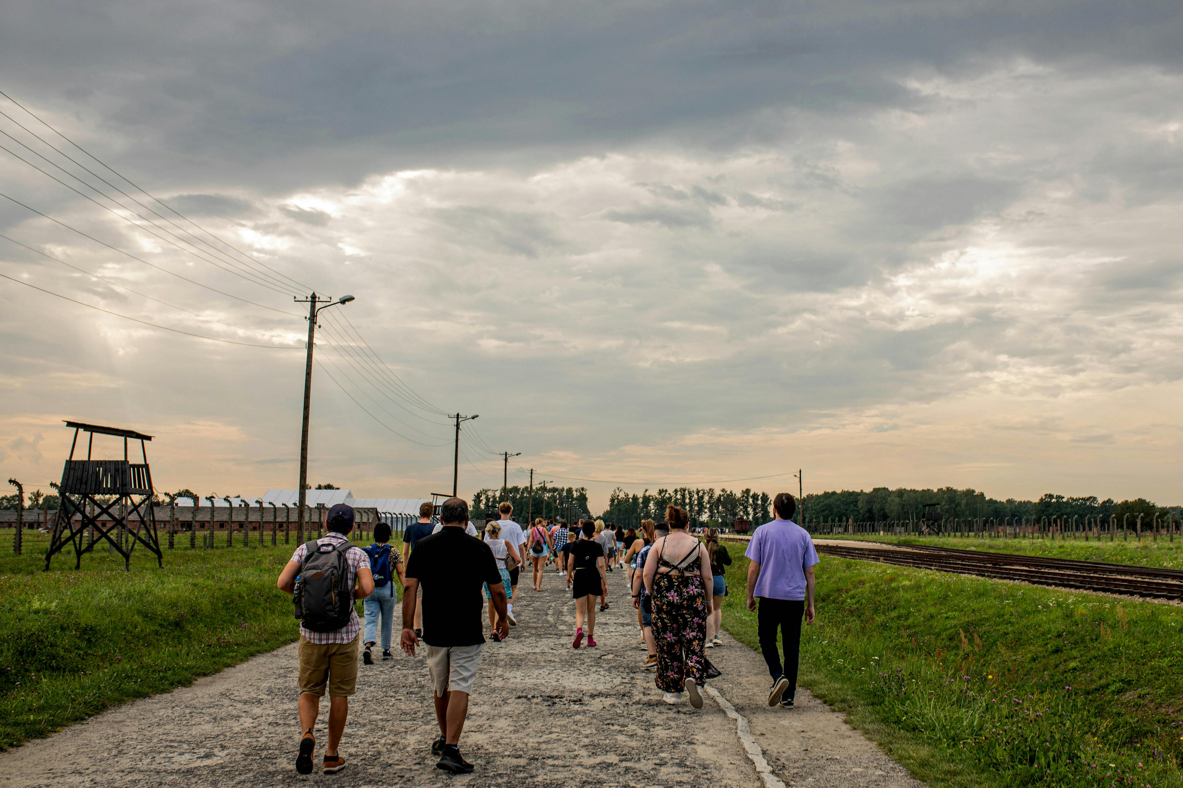 Auschwitz-Birkenau: Selbstgeführter Rundgang + Transport — 9