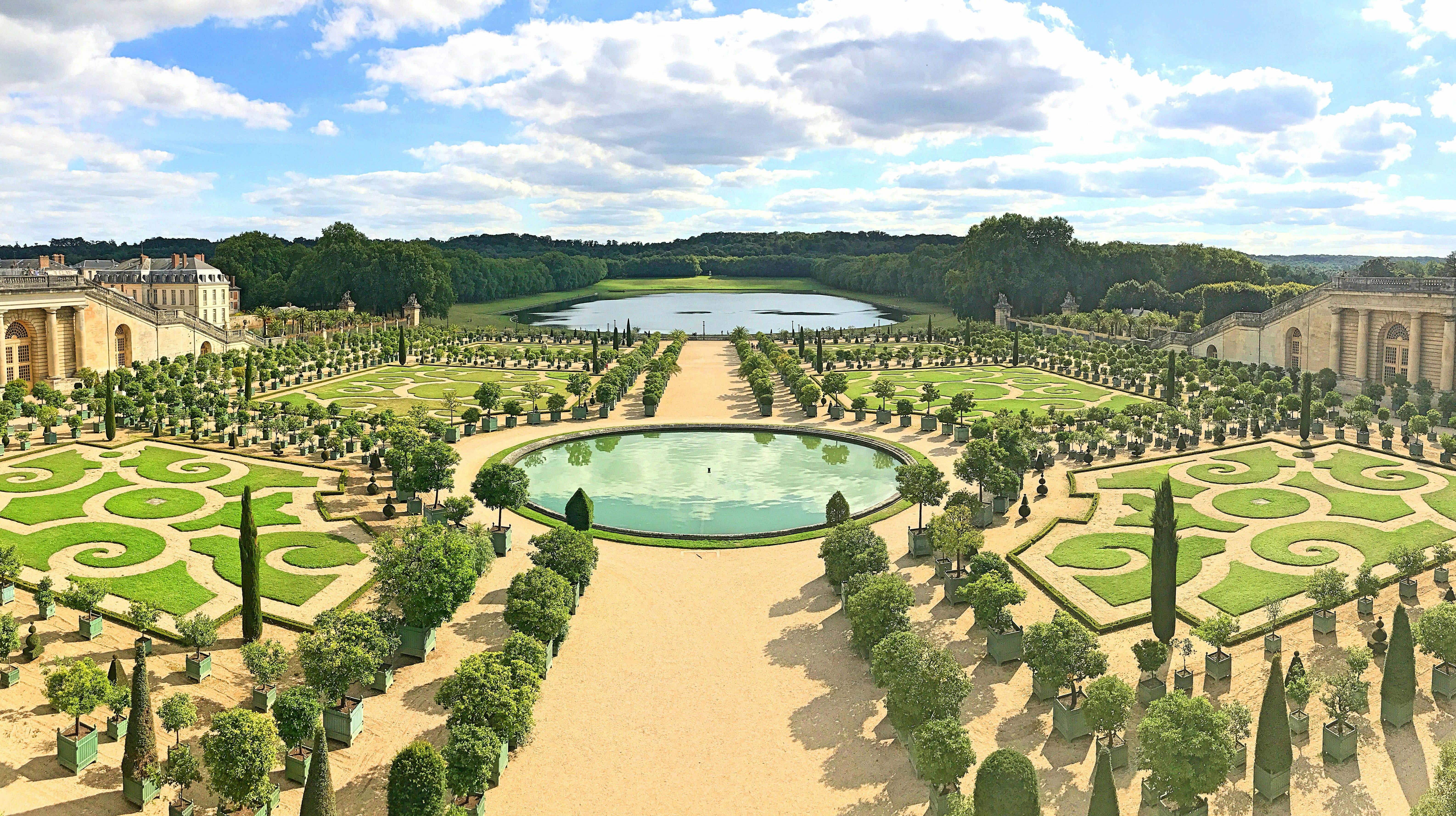 Palácio de Versalhes e jardins: Visita guiada para pequenos grupos + transporte