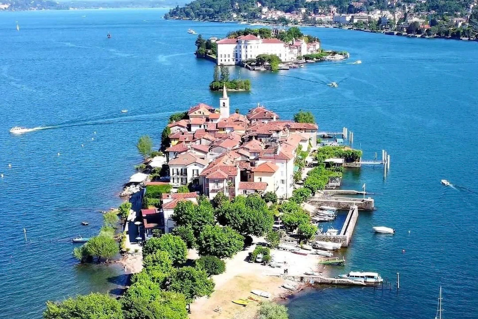 beautiful island and fishermen