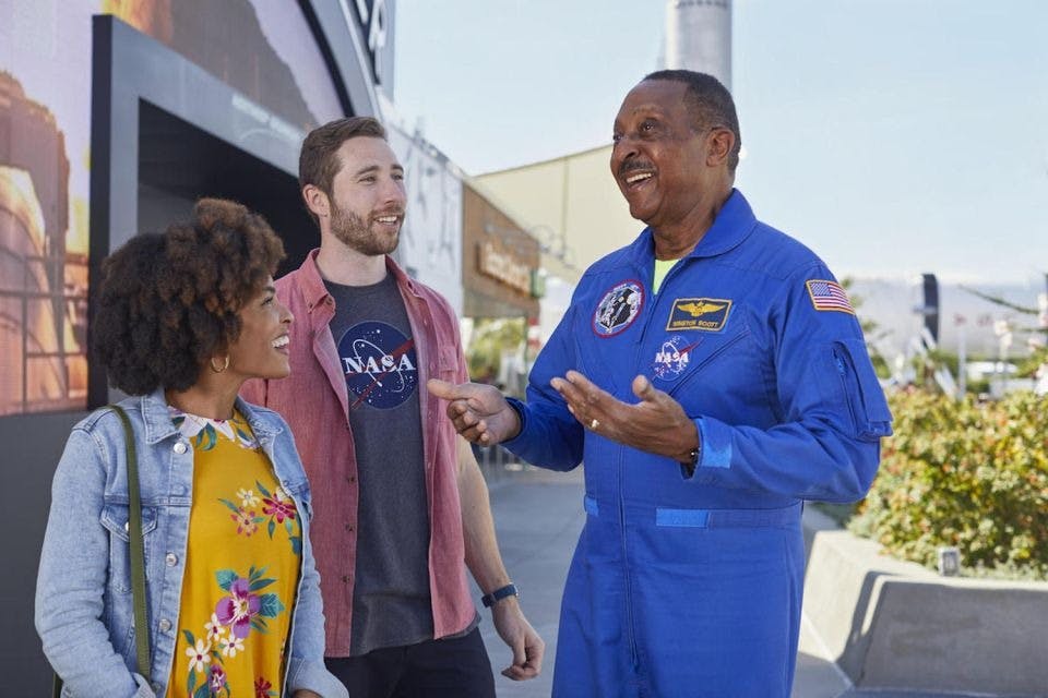 CHAT WITH AN ASTRONAUT   