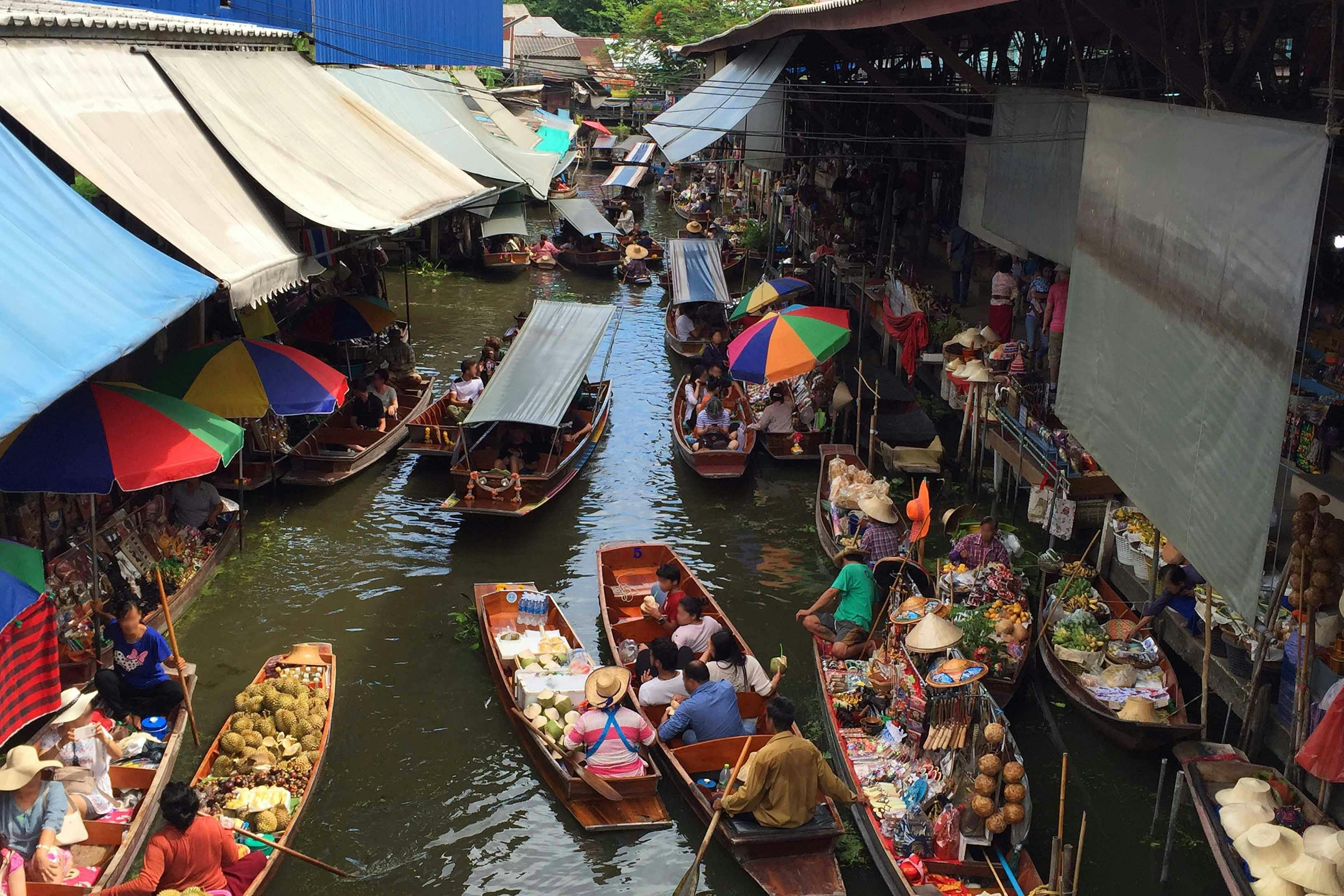 The floating Market