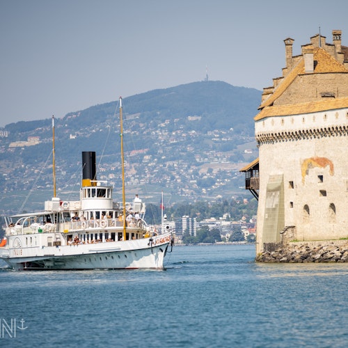 Tour en barco por la Riviera suiza