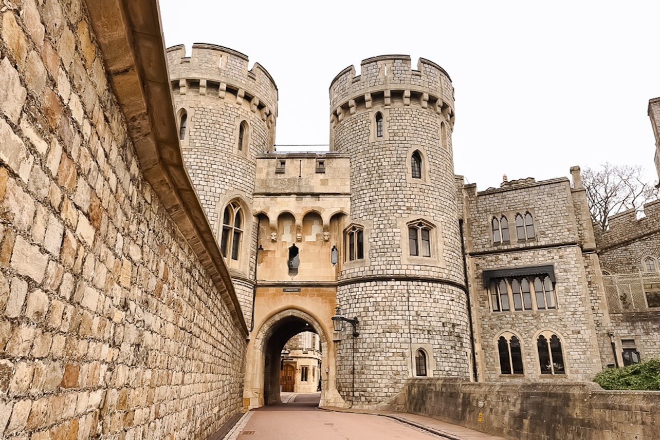 Castillo de Windsor: Excursión de medio día desde Londres con entrada incluida - Alojamientos en Londres
