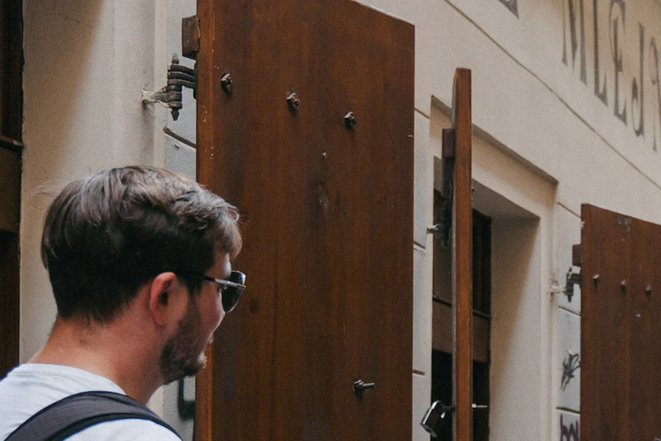 hidden streets & passages