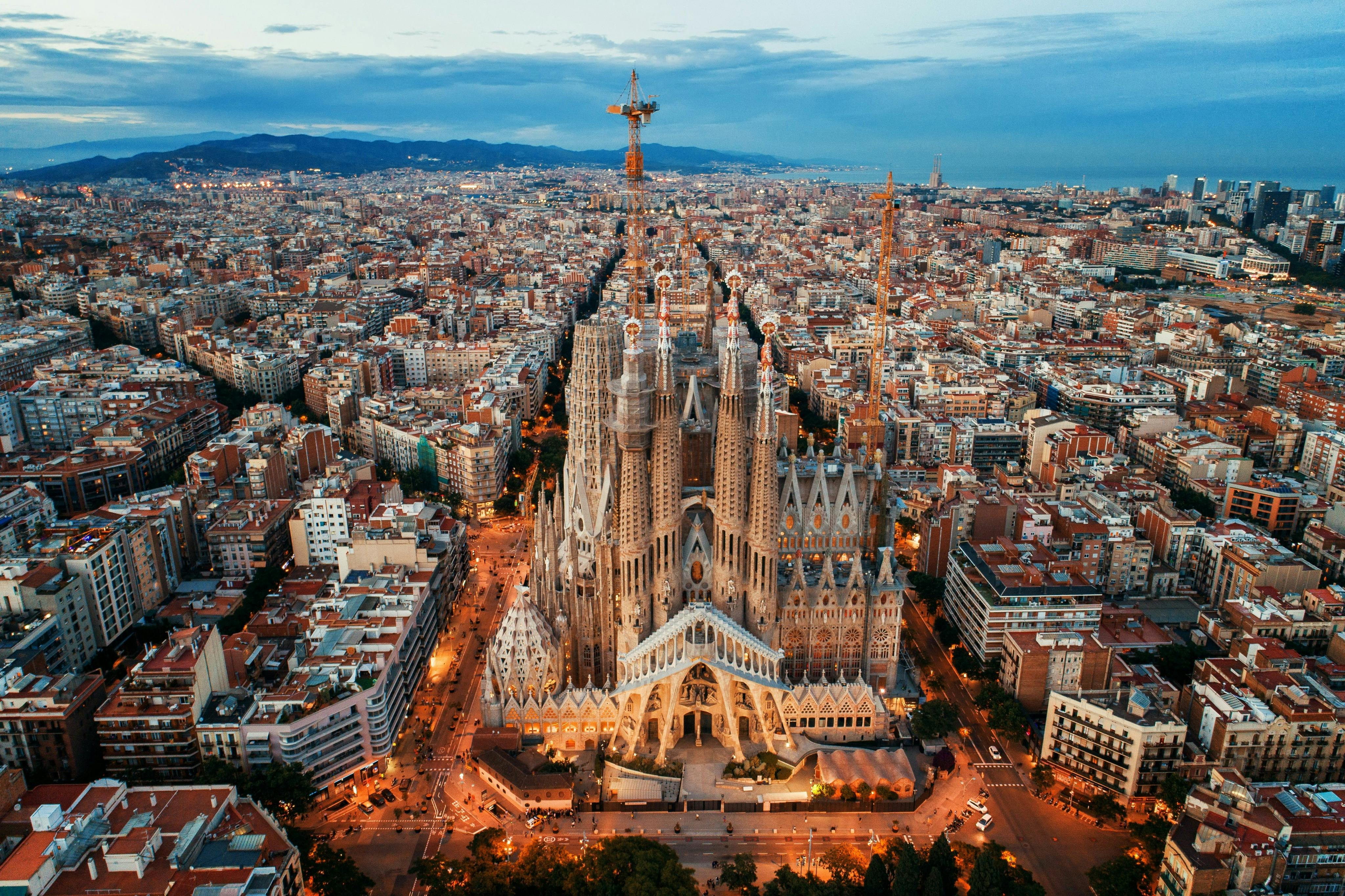 Sagrada Familia: Biglietto salta-coda + Tour guidato per piccoli gruppi — 5