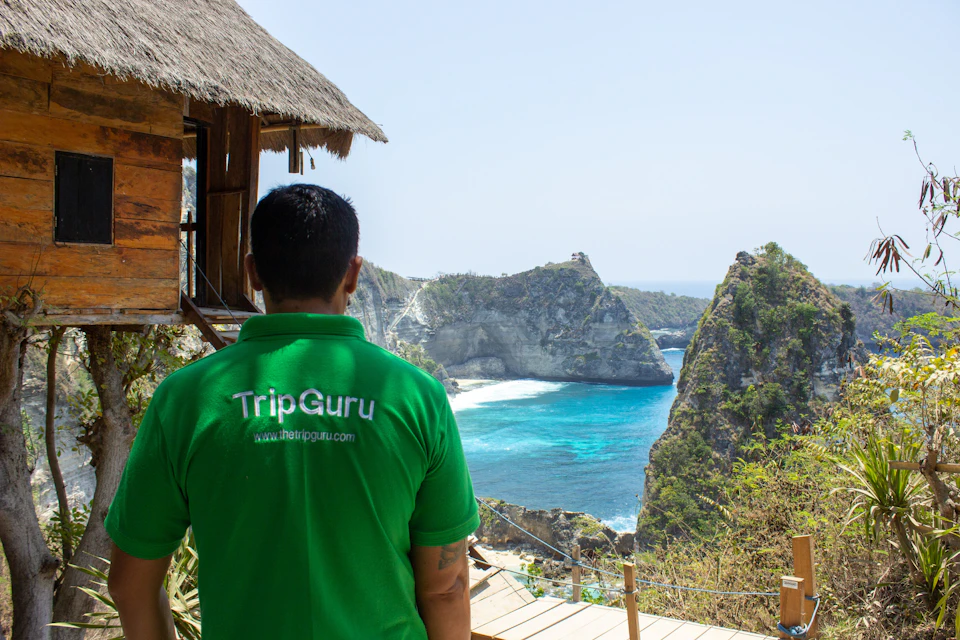 Locally known as Rumah Pohon, this cosy cabin with a thatched roof benefits from its high vantage point