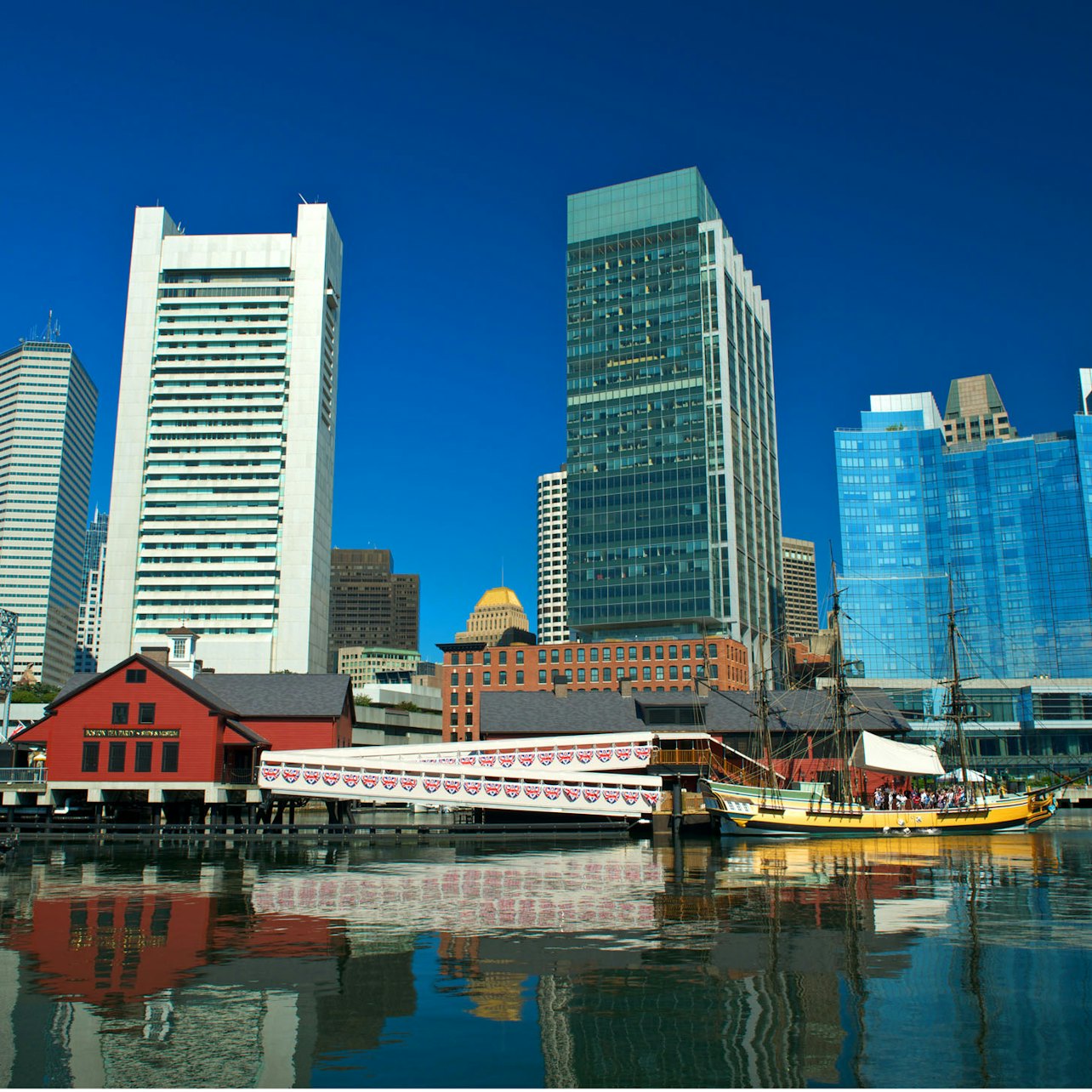 Boston Tea Party Ships & Museum - Accommodations in Boston