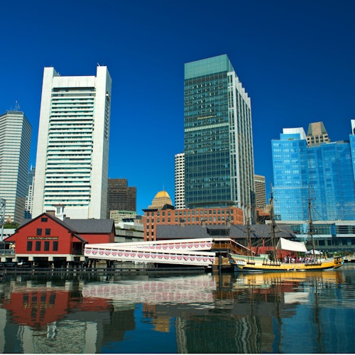 ボストン茶会事件の船と博物館(即日発券)