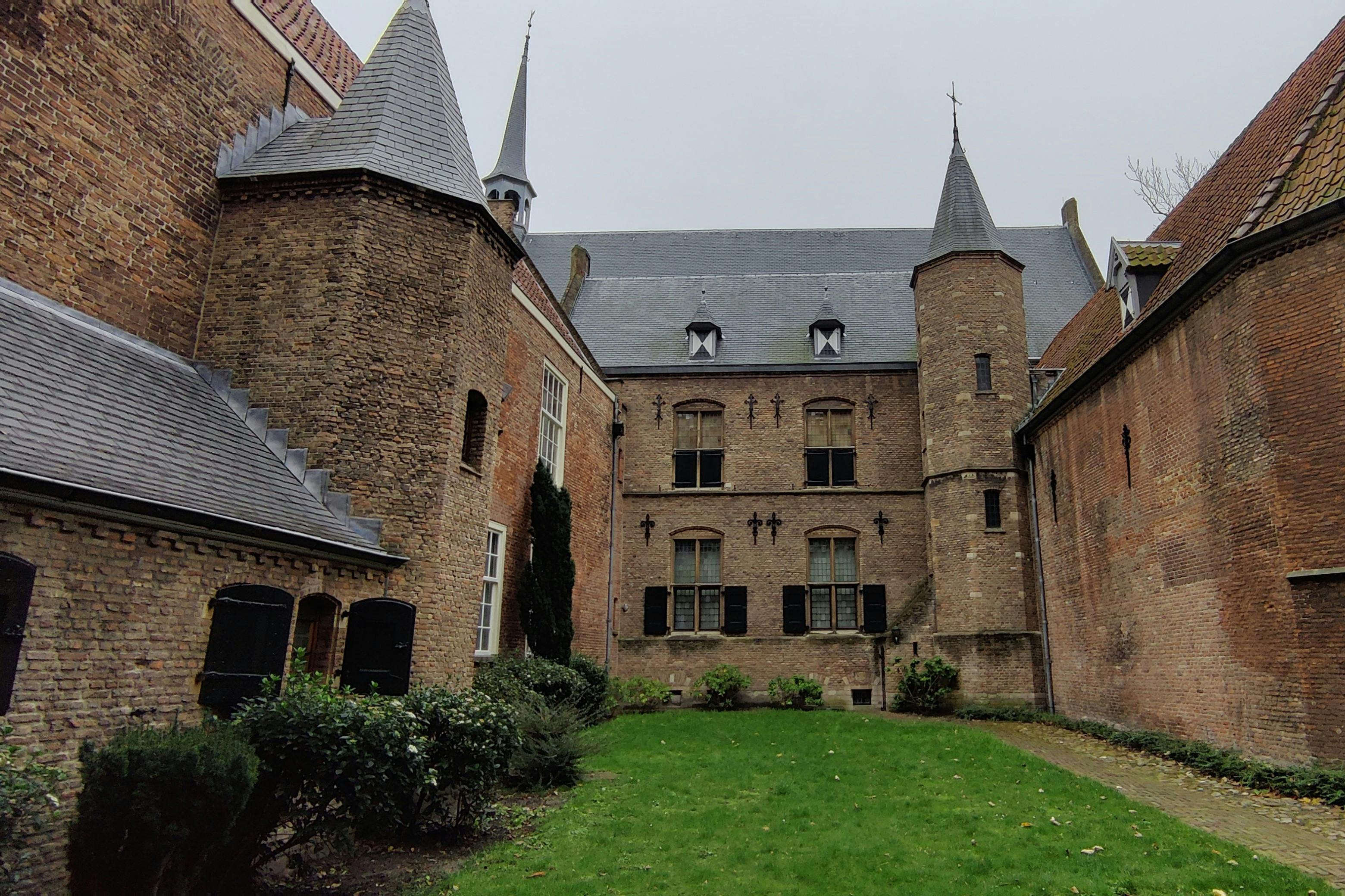 Hidden patio of the St. Agatha's women's monastery. Nowadays housing the Prinsenhof museum dedicated to William of Orange.