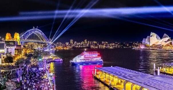 Sydney: Showboat Vivid Sydney Dinner Cruise + Cabaret Show