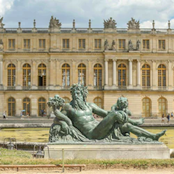 Palace of Versailles & Gardens: Guided Tour + Transport 5