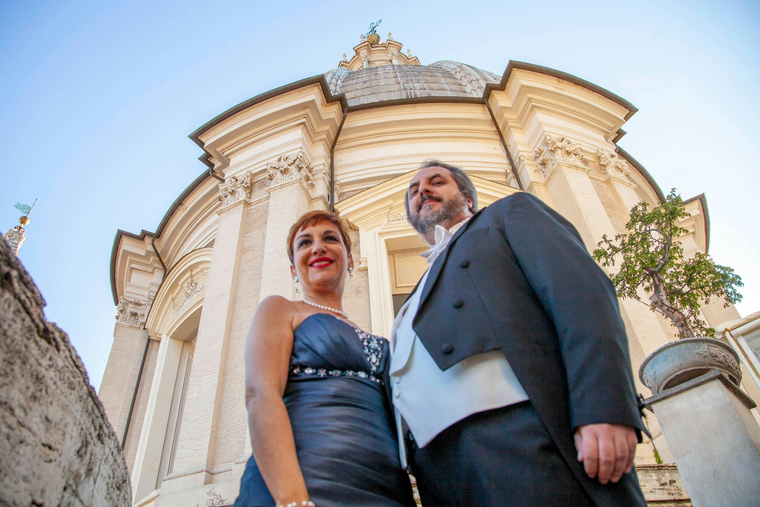 The singers on the Terrace Borromini.In the back the dome of S Agnese in Agone