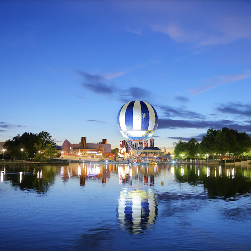 Château de Vaux le Vicomte + Balloon Flight PanoraMagique at Disney ...