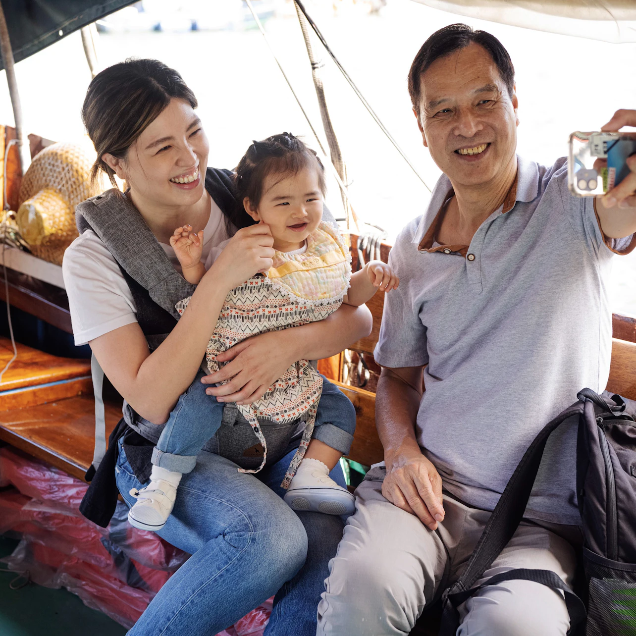 Hong Kong: Aberdeen Boat Tour + Floating Museum Visit in Hong Kong β Tiqets