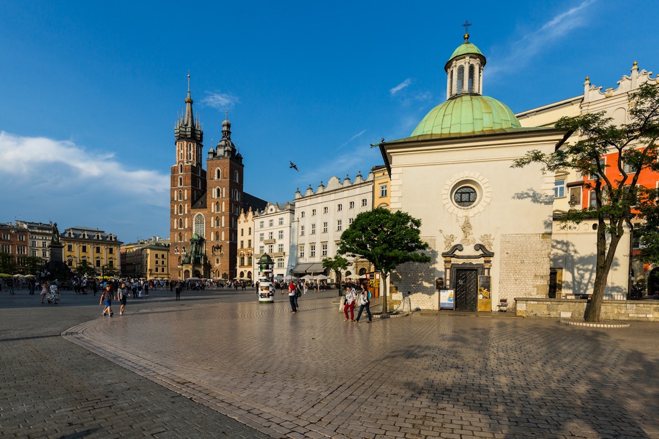 Visita guiada a pie por el casco antiguo de Cracovia - Alojamientos en Cracovia
