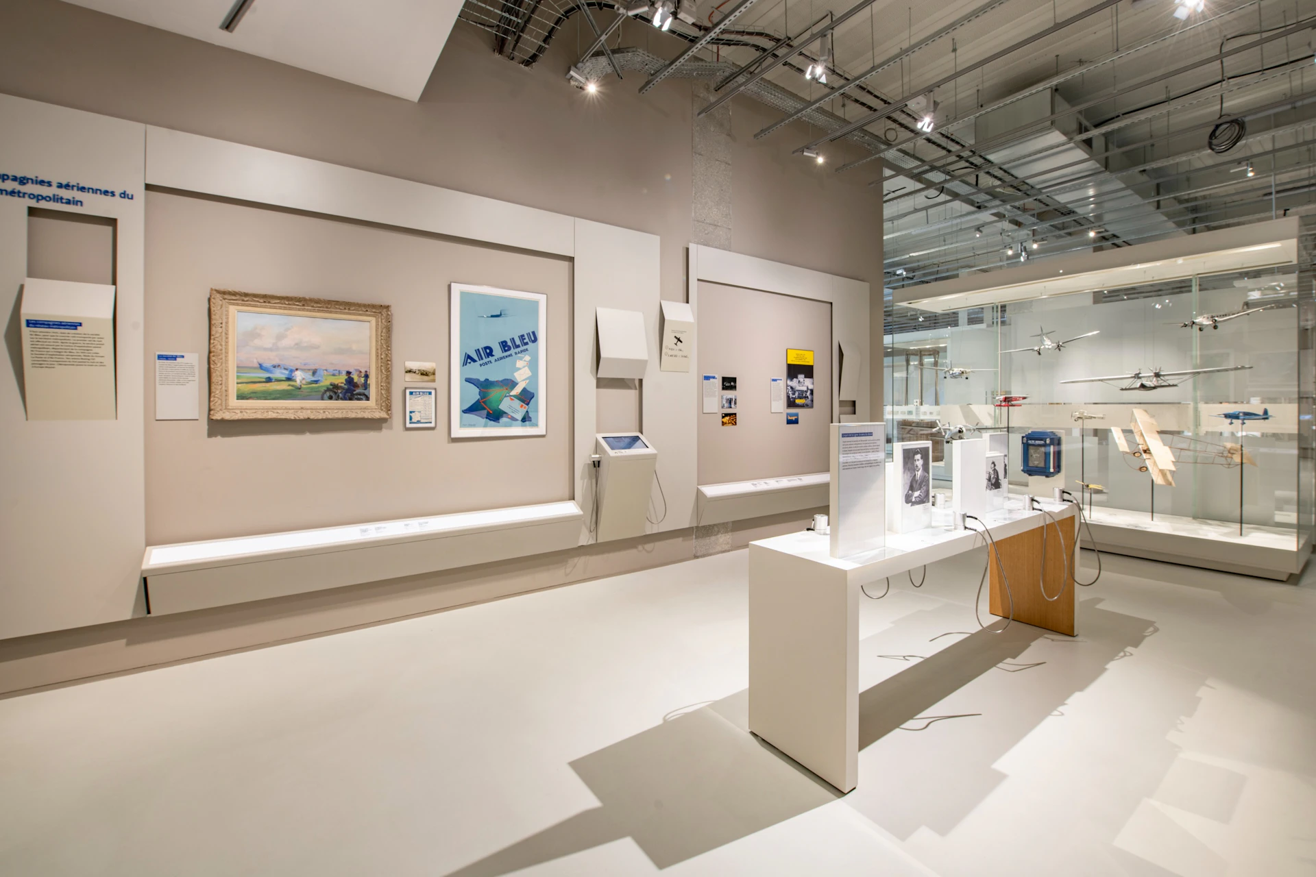 Permanent Exhibition - Plateau 4th Floor - La Poste Aérienne