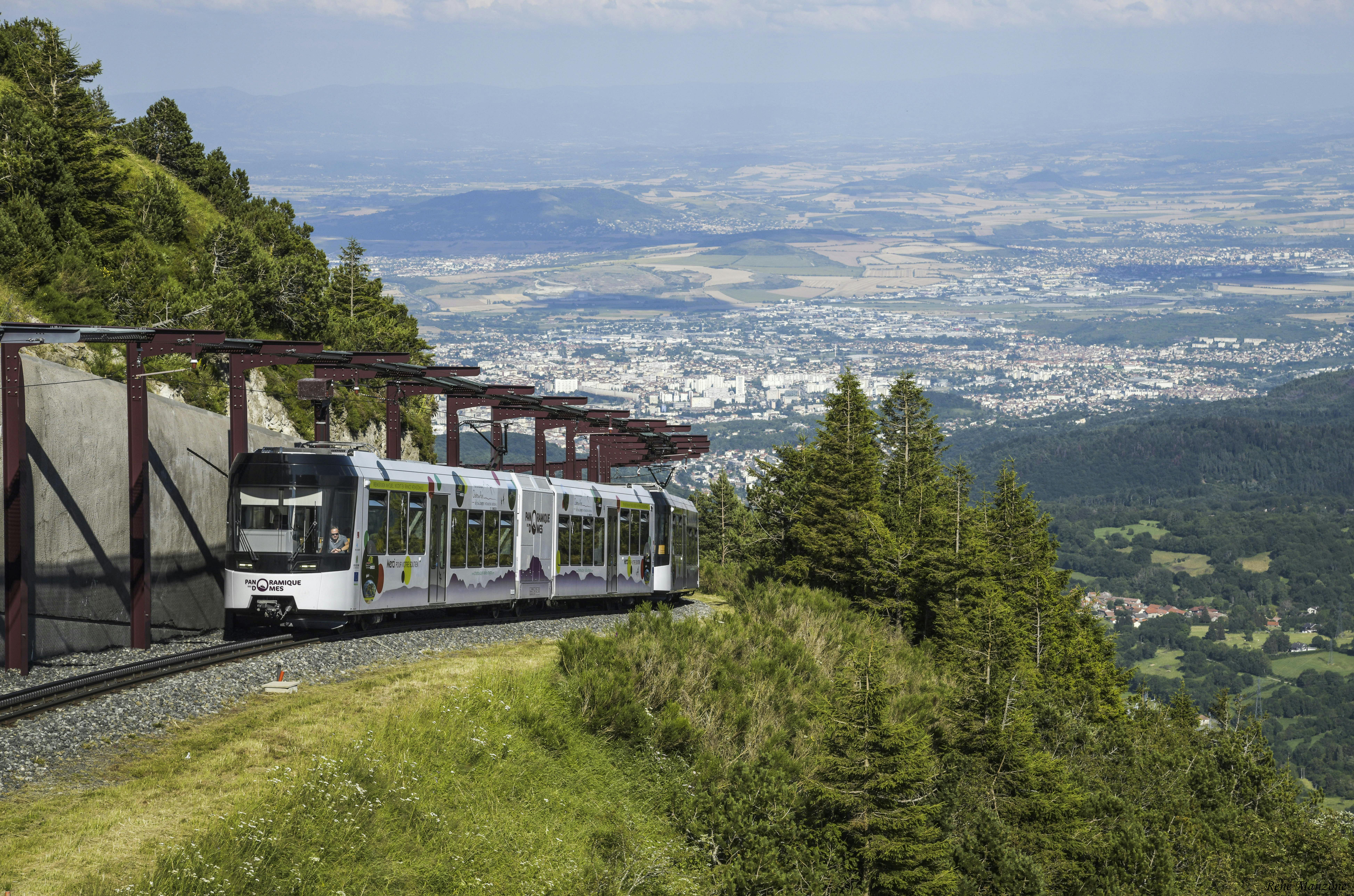 Panoramique des Dômes