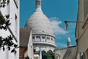 Guided walking tours of Montmartre with Babylon Tours