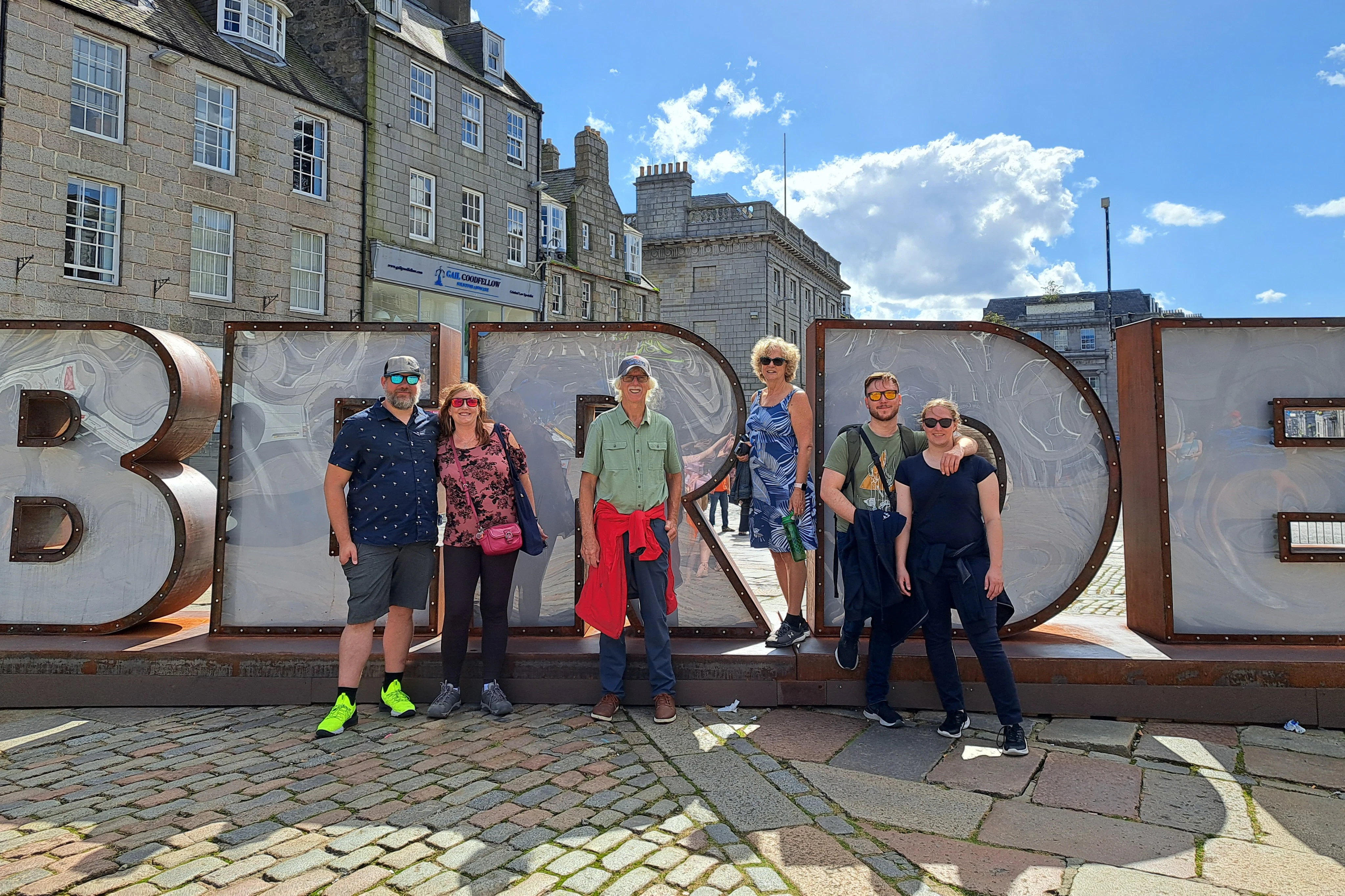 Aberdeen: Guided City Centre Walking Tour