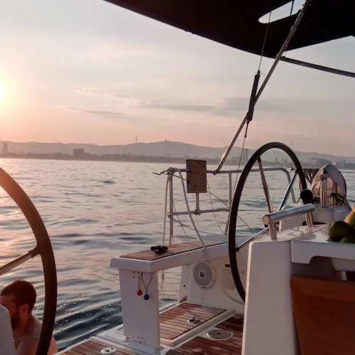 Barcelona: Sunset Sailing Tour + Drinks - Photo 3