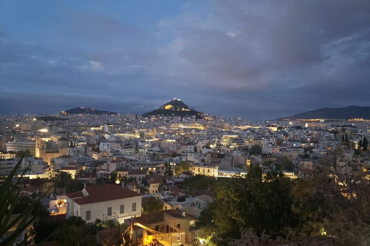 Η Αθήνα από ψηλά το απόγευμα