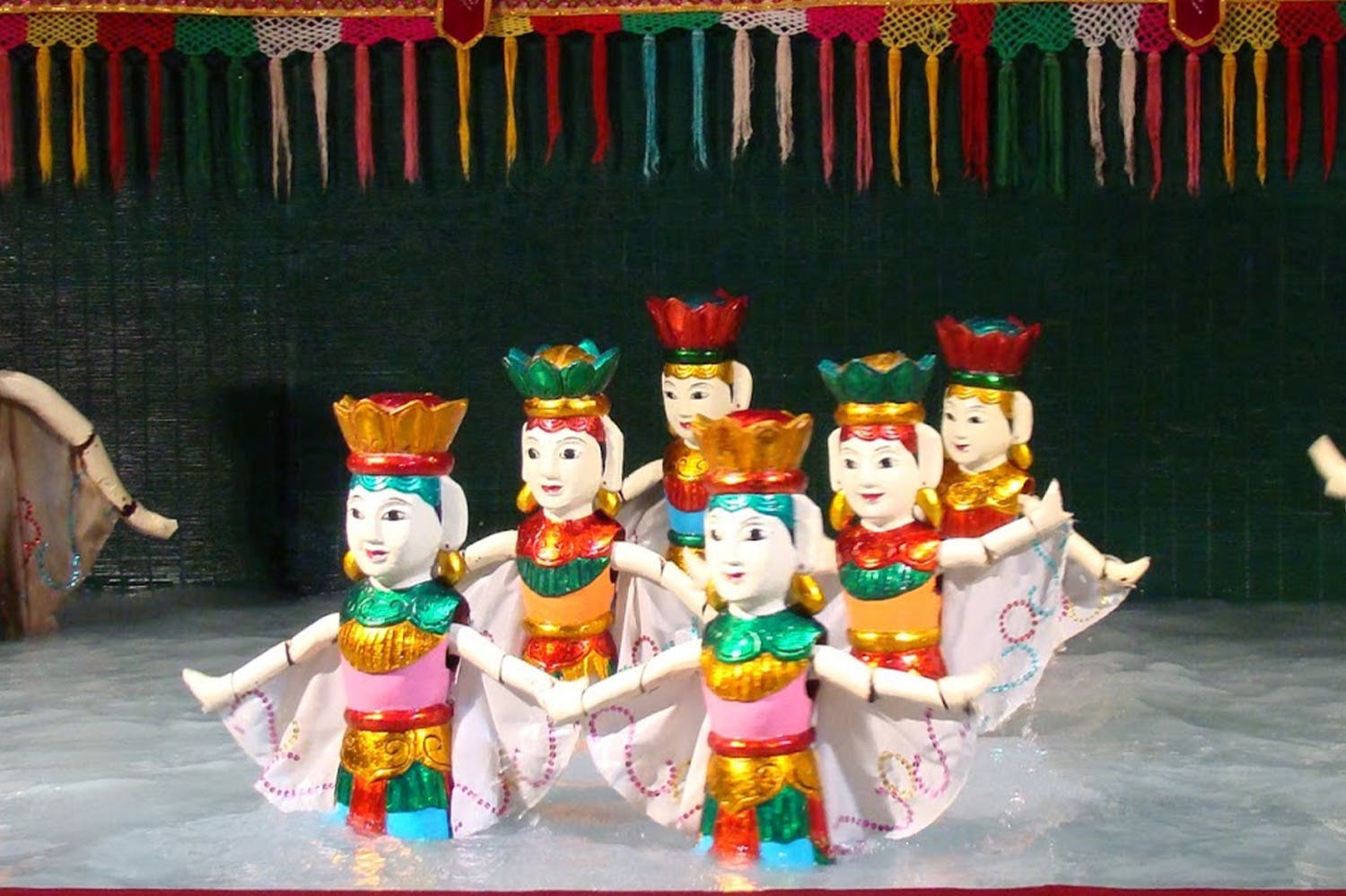 Vodní loutkové divadlo