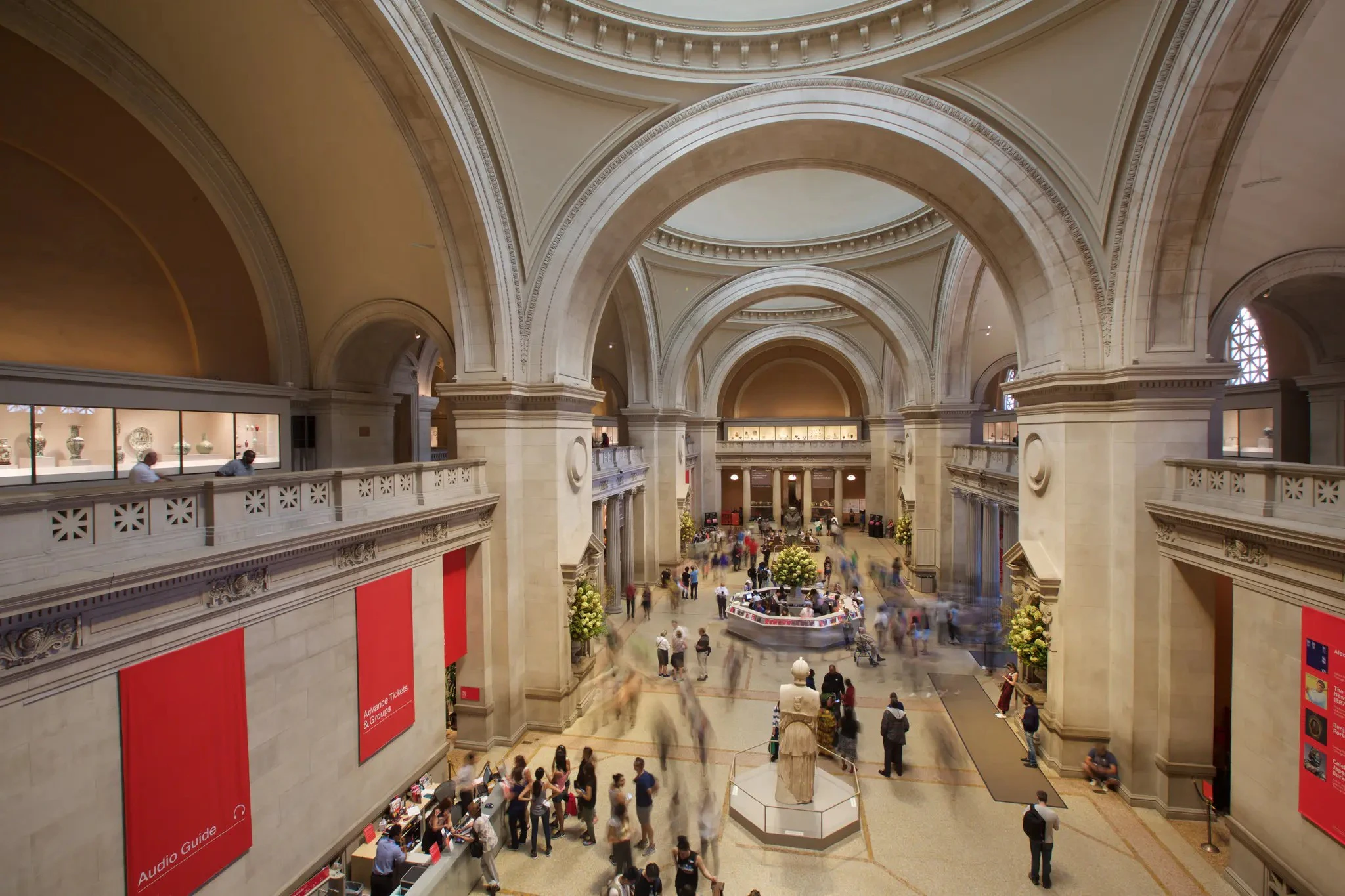 New York: Top Manhattan Sights Walking Tour + Metropolitan Museum of Art Entry