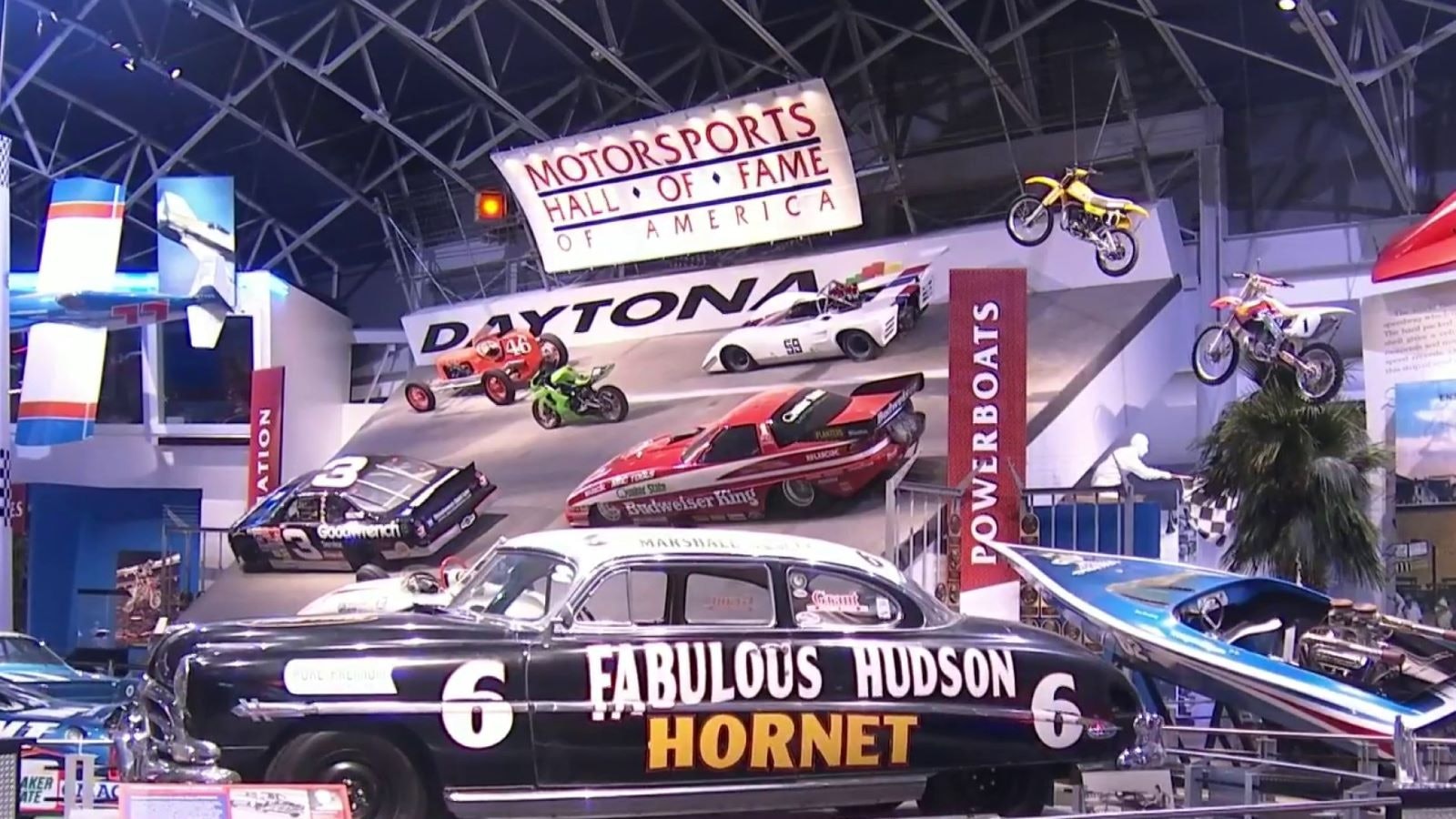 Circuito Internacional de Daytona: Entrada